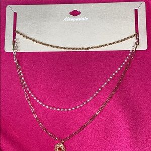 Aéropostale necklace set